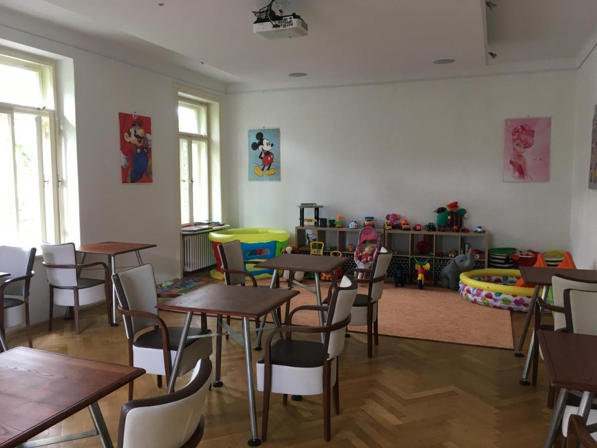 Villa Cafe كرنوف المظهر الخارجي الصورة